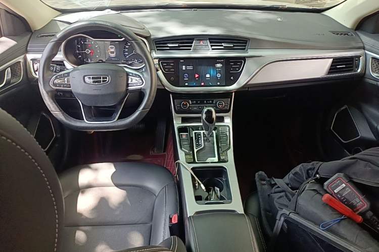 Used Geely Auto Emgrand GL 2019 1.4T CVT Elite Smart Edition Center Console