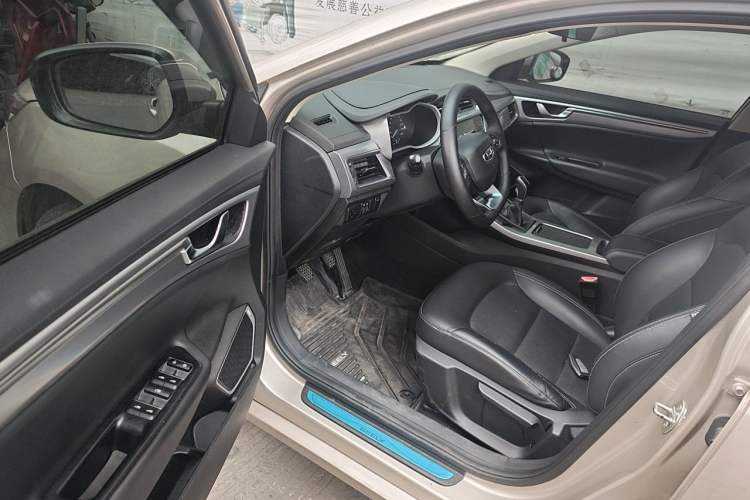 Used Geely Auto Emgrand GL 2019 1.4T Manual Elite Smart Edition Driver Seat