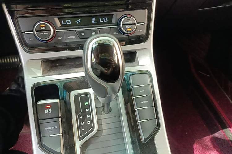 Used Geely Auto Emgrand GL 2019 1.4T CVT Elite Smart Edition Gear Lever