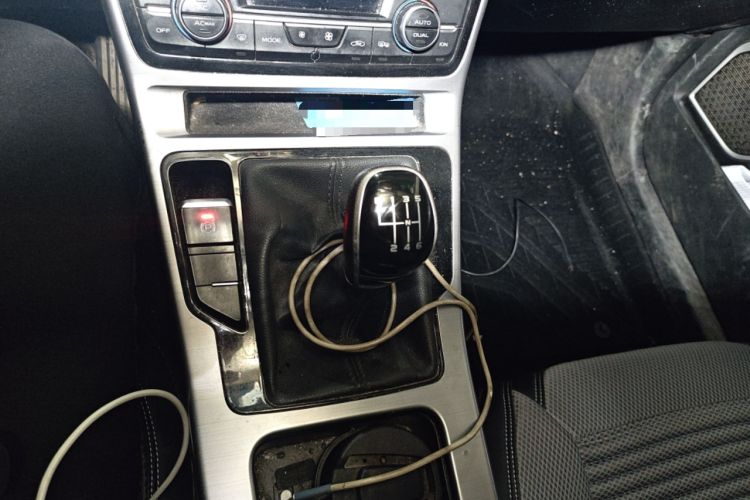 Used Geely Auto Emgrand GL 2019 1.4T Manual Elite Smart Edition Gear Lever