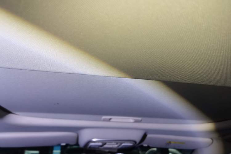 Used Geely Auto Emgrand GL 2019 1.4T CVT Elite Smart Edition Headliner