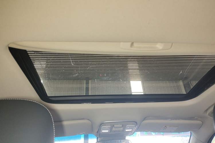 Used Geely Auto Emgrand GL 2019 1.4T CVT Elite Smart Edition Headliner