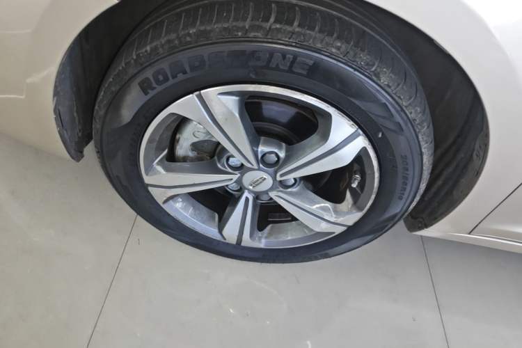 Used Geely Auto Emgrand GL 2019 1.4T CVT Elite Smart Edition Left Front Wheel Hub