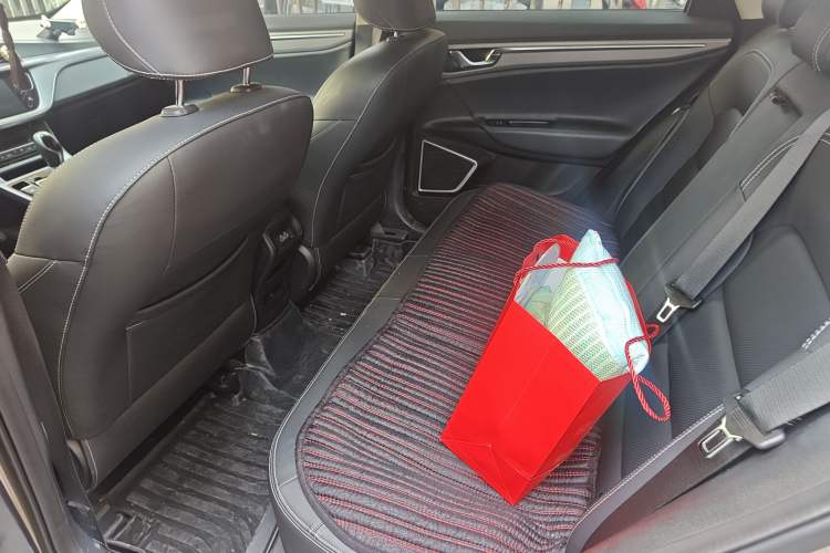Used Geely Auto Emgrand GL 2019 1.4T CVT Elite Smart Edition Left Rear Seat
