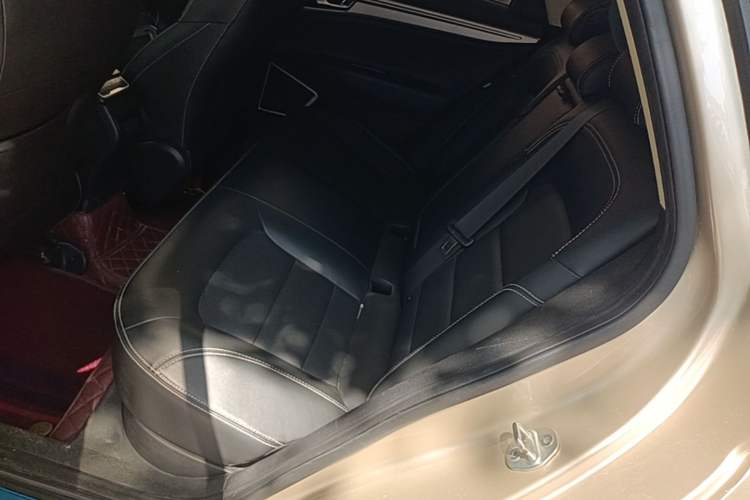 Used Geely Auto Emgrand GL 2019 1.4T CVT Elite Smart Edition Left Rear Seat