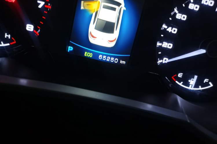 Used Geely Auto Emgrand GL 2019 1.4T CVT Elite Smart Edition Odometer Close Up