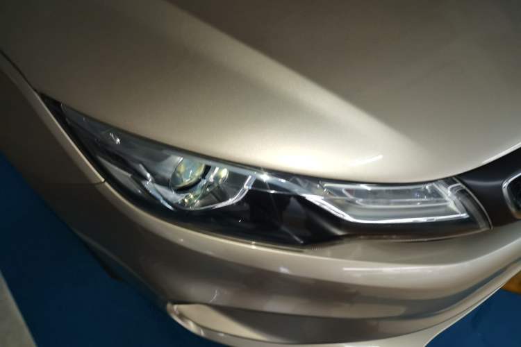 Used Geely Auto Emgrand GL 2019 1.4T CVT Elite Smart Edition Right Front Headlight
