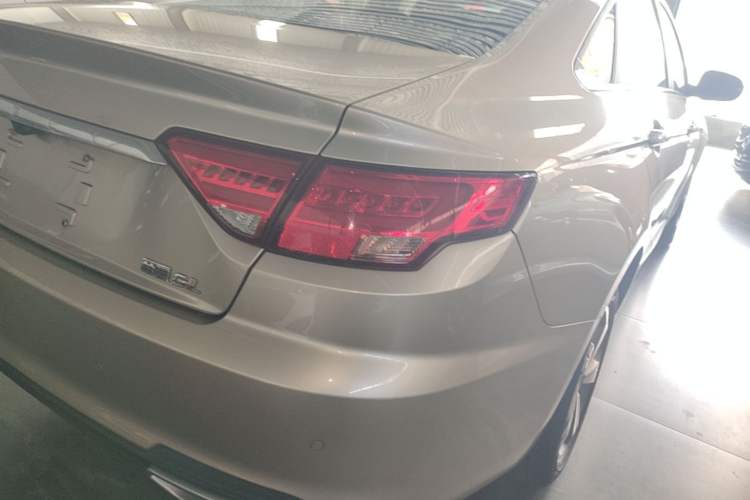 Used Geely Auto Emgrand GL 2019 1.4T CVT Elite Smart Edition Right Rear Taillight