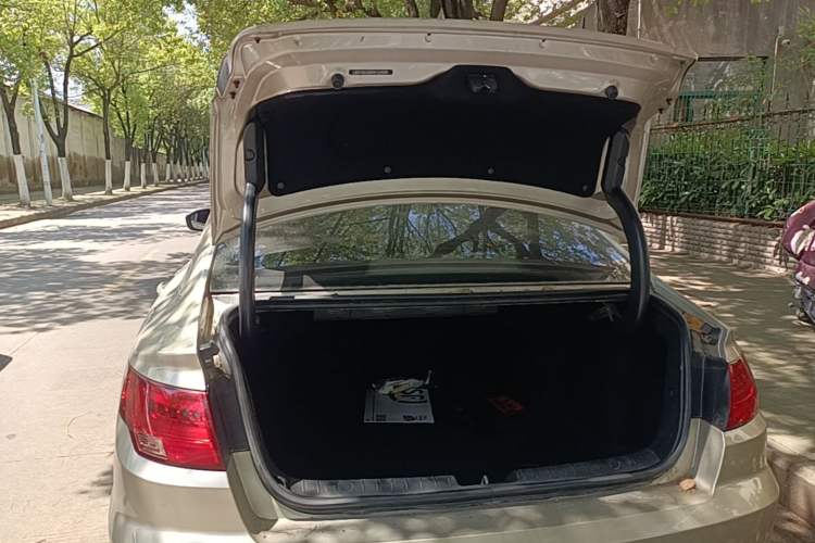 Used Geely Auto Emgrand GL 2019 1.4T CVT Elite Smart Edition Trunk