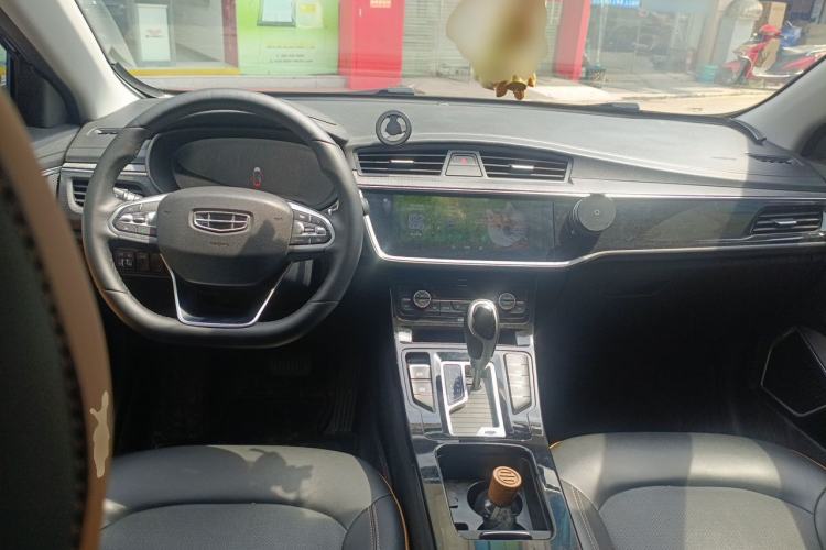 Used Geely Auto Emgrand GL 2020 1.4T CVT Luxury Model Center Console