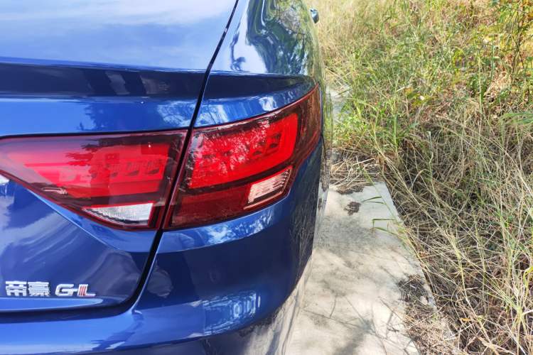 Used Geely Auto Emgrand GL 2020 1.4T CVT Luxury Edition Exterior 1