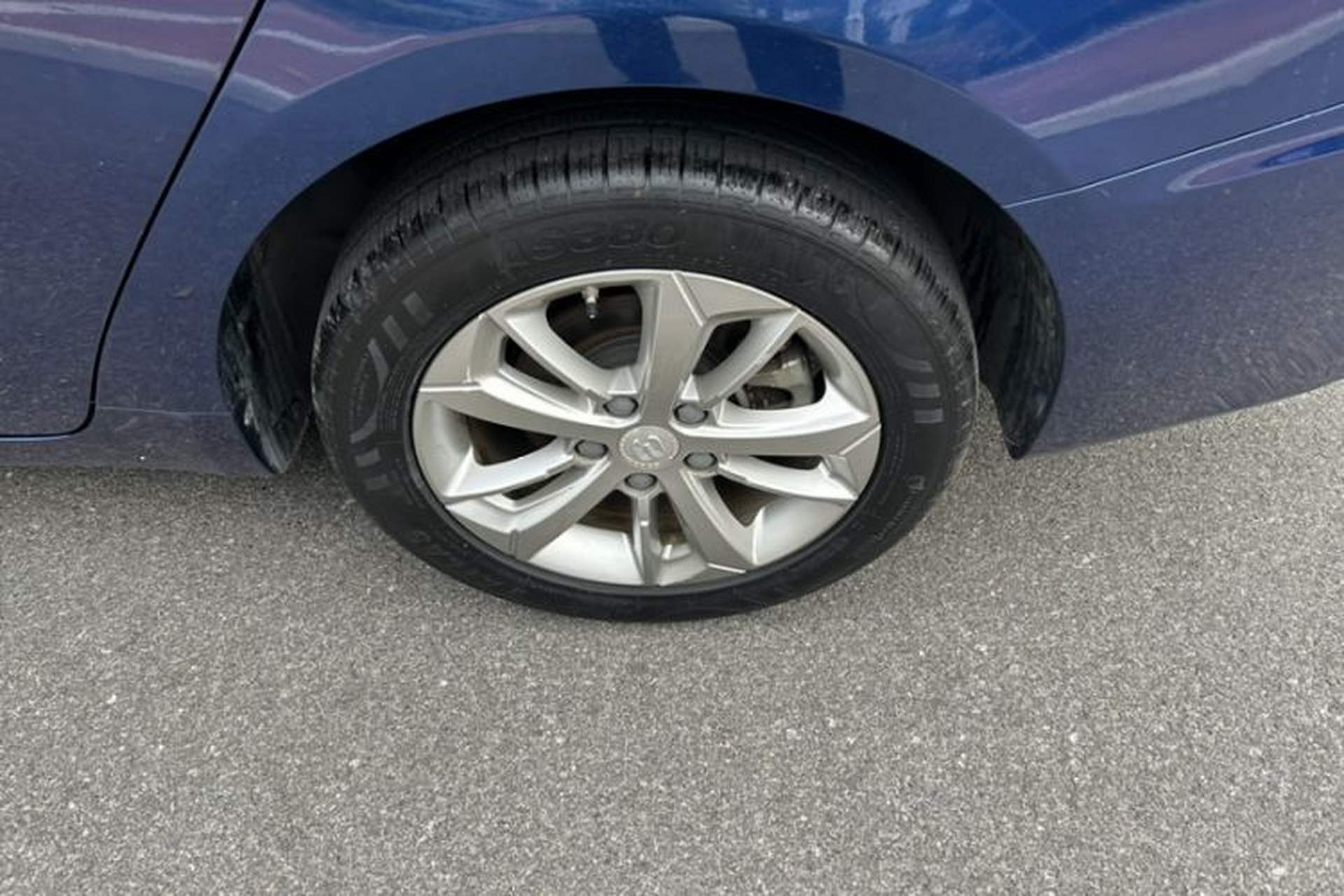 Used Geely Auto Emgrand GL 2020 1.4T CVT Luxury Model Exterior 6