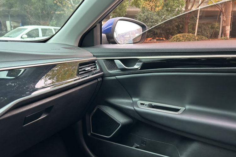 Used Geely Auto Emgrand GL 2020 1.4T CVT Luxury Model Interior 1