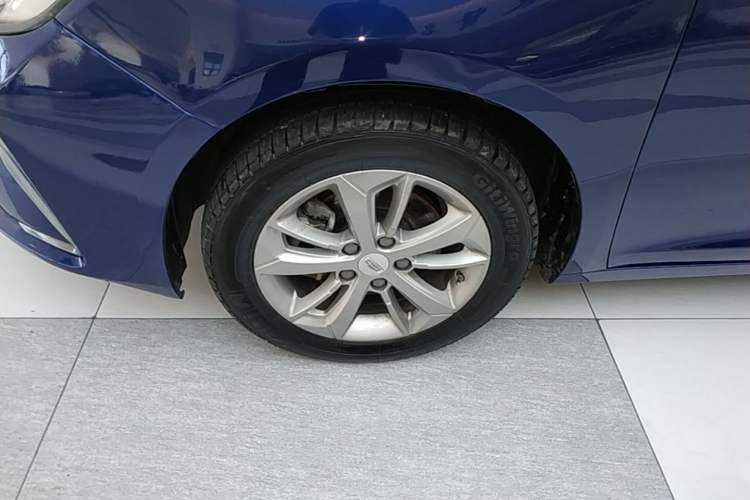 Used Geely Auto Emgrand GL 2020 1.4T CVT Luxury Model Left Front Wheel Hub