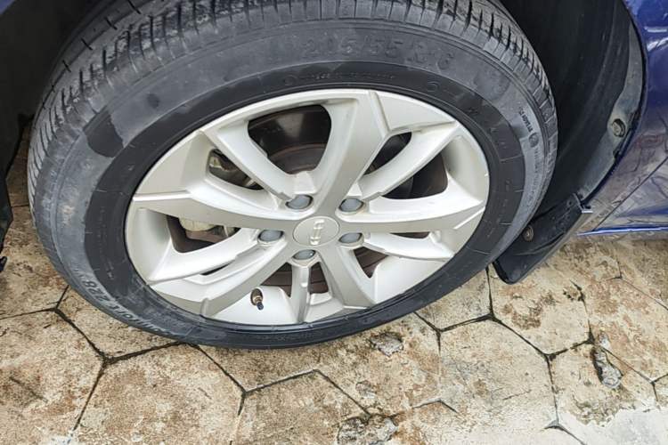 Used Geely Auto Emgrand GL 2020 1.4T CVT Luxury Model Left Front Wheel Hub