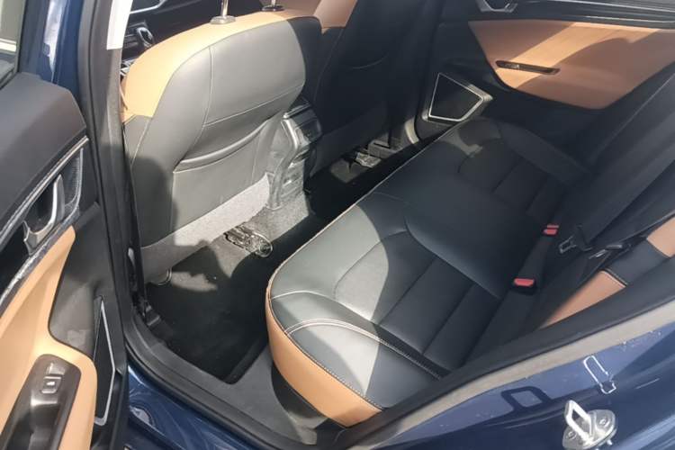 Used Geely Auto Emgrand GL 2020 1.4T CVT Luxury Model Left Rear Seat