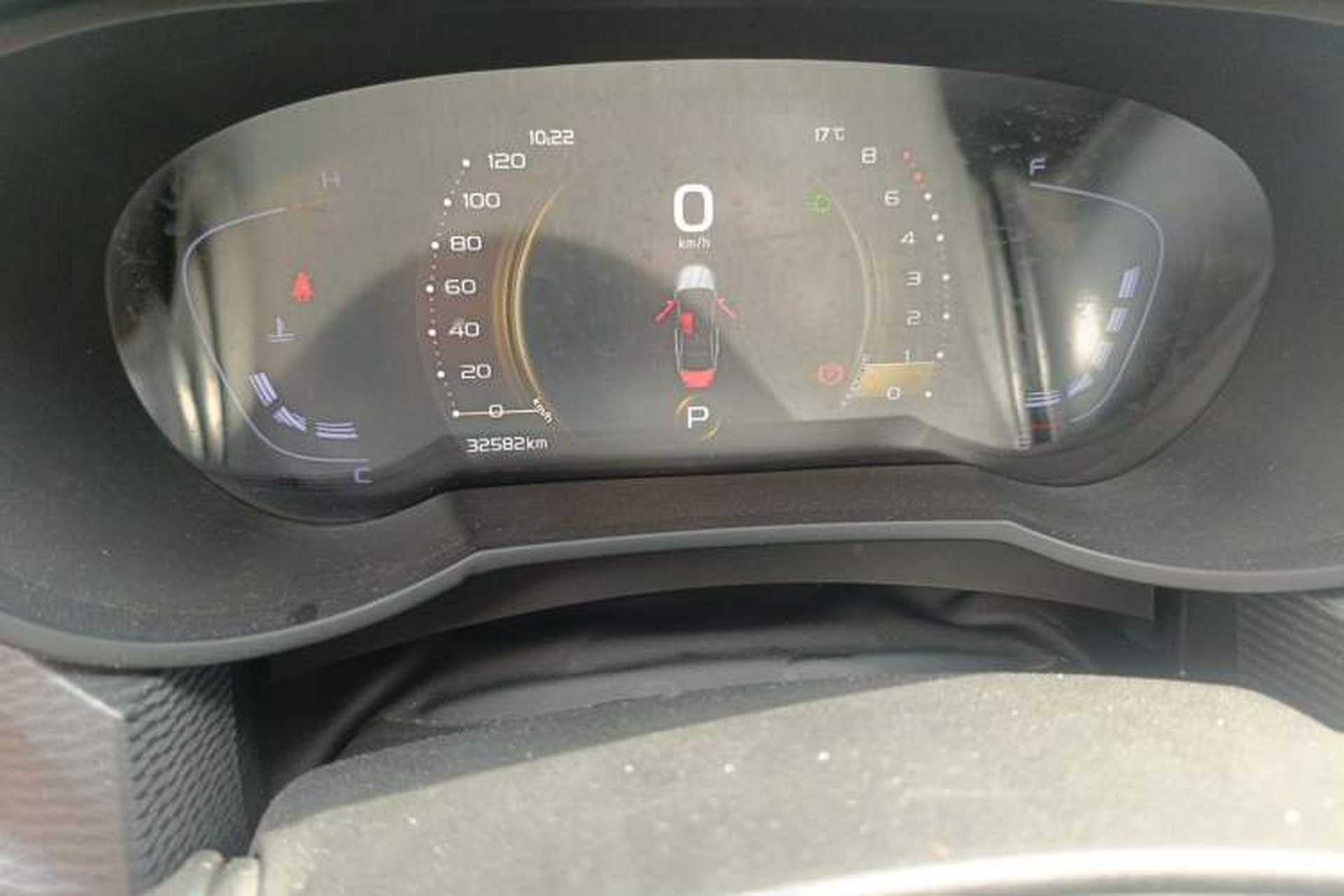 Used Geely Auto Emgrand GL 2020 1.4T CVT Luxury Model Odometer Close Up