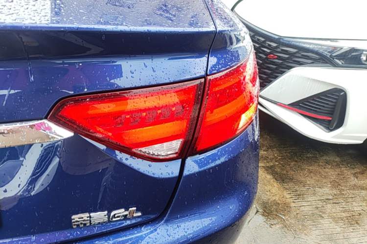 Used Geely Auto Emgrand GL 2020 1.4T CVT Luxury Model Right Rear Taillight