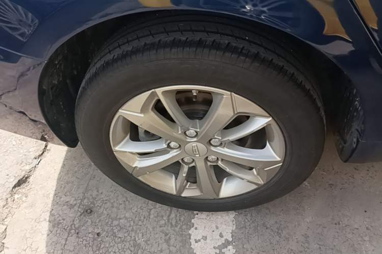 Used Geely Auto Emgrand GL 2020 1.4T CVT Luxury Model Right Rear Wheel Hub