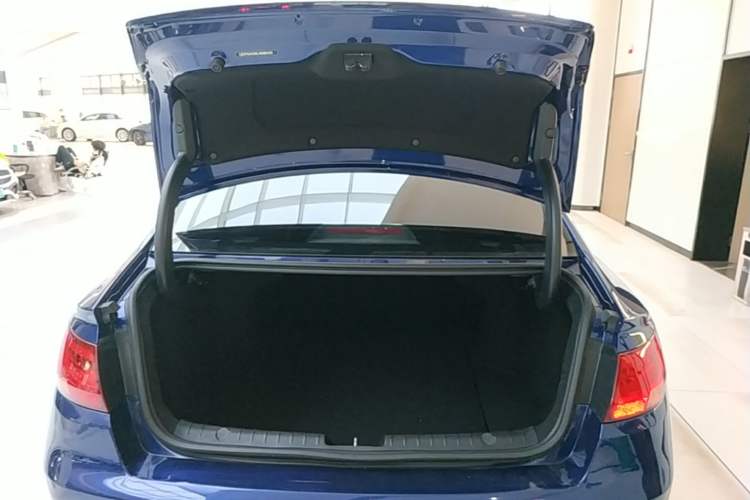 Used Geely Auto Emgrand GL 2020 1.4T CVT Luxury Model Trunk