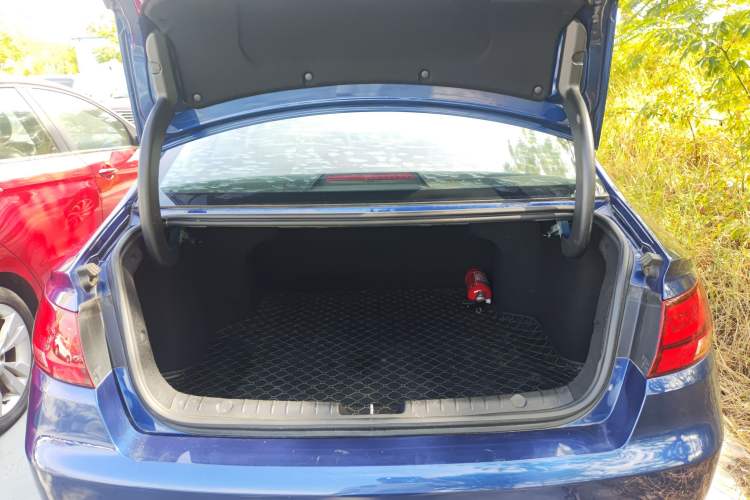 Used Geely Auto Emgrand GL 2020 1.4T CVT Luxury Edition Trunk