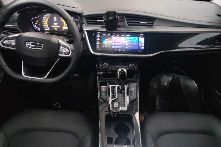 Used Geely Auto Emgrand GL 2020 1.4T CVT Luxury Model Center Console