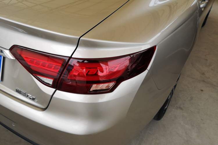 Used Geely Auto Emgrand GL 2020 1.4T CVT Luxury Model Exterior 3
