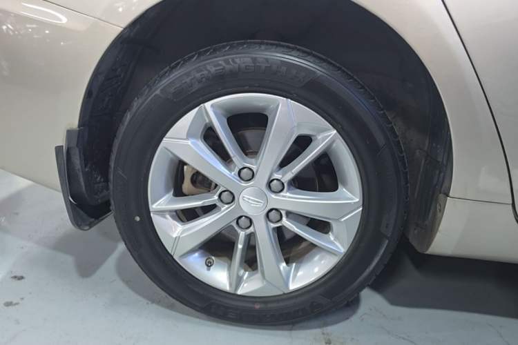 Used Geely Auto Emgrand GL 2020 1.4T CVT Luxury Model Exterior 5