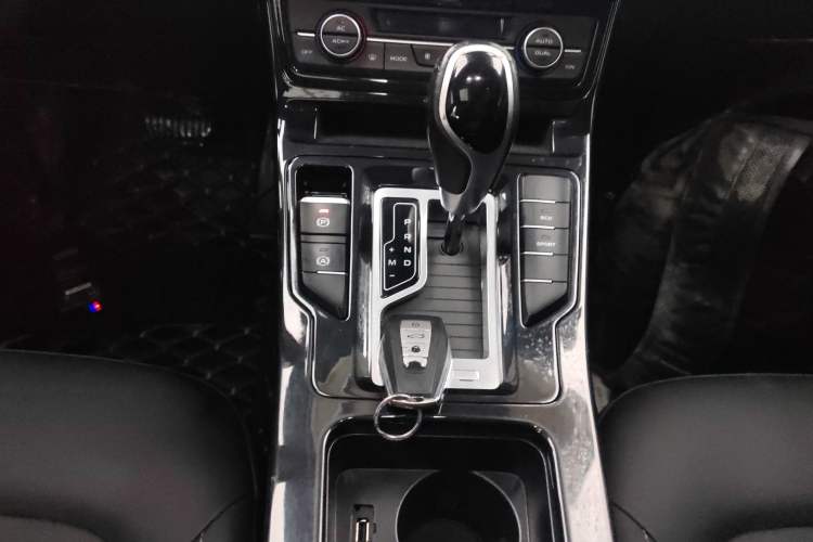 Used Geely Auto Emgrand GL 2020 1.4T CVT Luxury Model Gear Lever