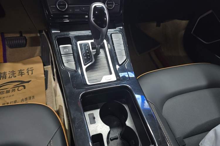 Used Geely Auto Emgrand GL 2020 1.4T CVT Luxury Model Gear Lever