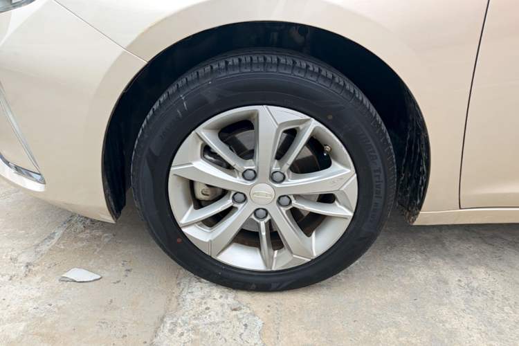 Used Geely Auto Emgrand GL 2020 1.4T CVT Luxury Model Left Front Wheel Hub
