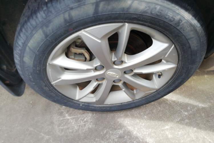 Used Geely Auto Emgrand GL 2020 1.4T CVT Luxury Model Right Rear Wheel Hub