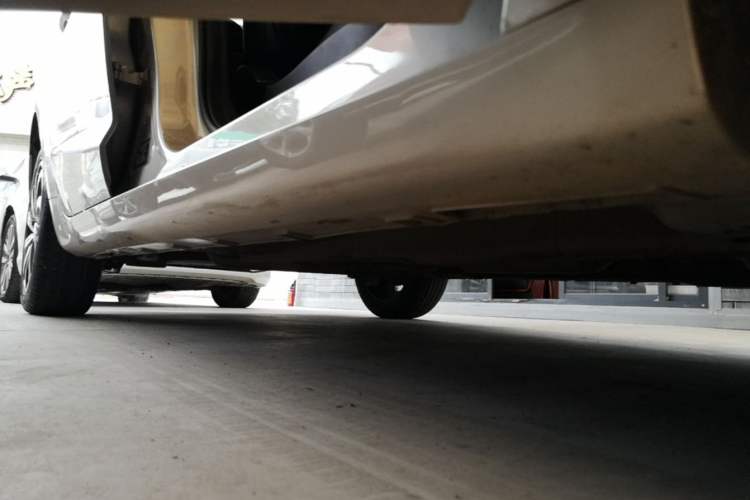 Used Geely Auto Emgrand GL 2020 1.4T CVT Luxury Model Right Side Sill