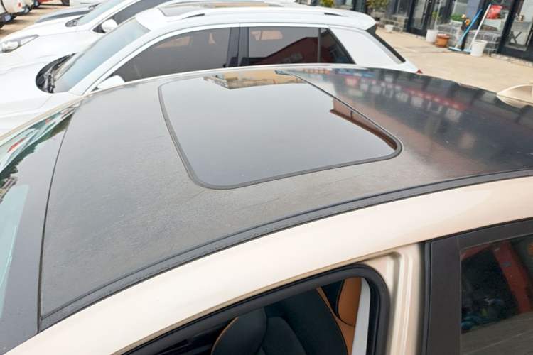Used Geely Auto Emgrand GL 2020 1.4T CVT Luxury Model Roof