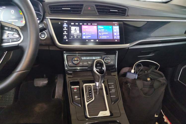 Used Geely Auto Emgrand GL 2020 1.4T CVT Luxury Model Audio And AC Panel