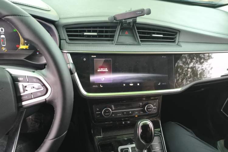 Used Geely Auto Emgrand GL 2020 1.4T CVT Luxury Edition Audio And AC Panel
