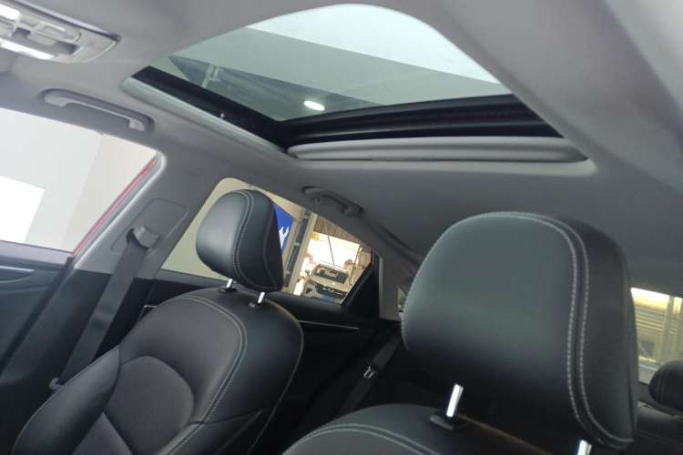 Used Geely Auto Emgrand GL 2020 1.4T CVT Luxury Model Headliner