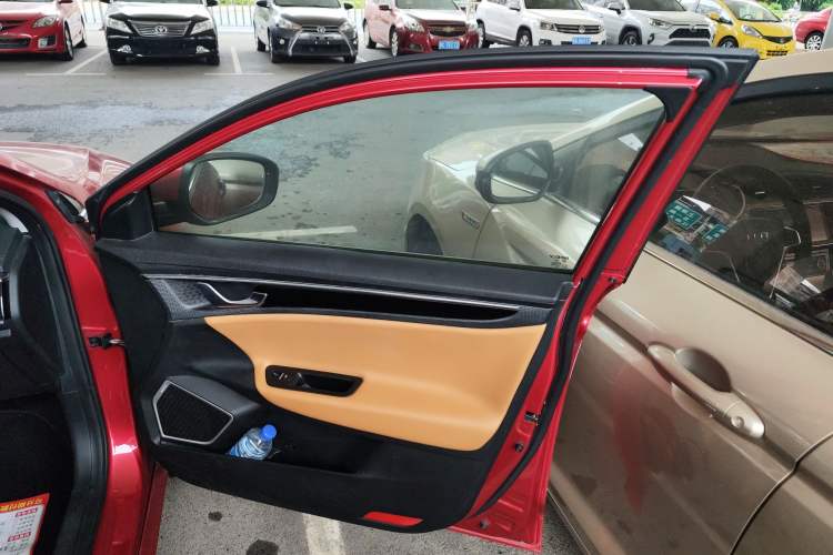 Used Geely Auto Emgrand GL 2020 1.4T CVT Luxury Model Right Front Door Interior