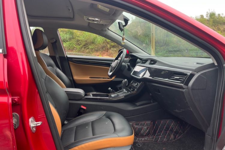 Used Geely Auto Emgrand GL 2020 1.4T CVT Luxury Model Right Front Seat