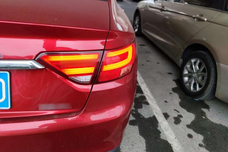 Used Geely Auto Emgrand GL 2020 1.4T CVT Luxury Model Right Rear Taillight