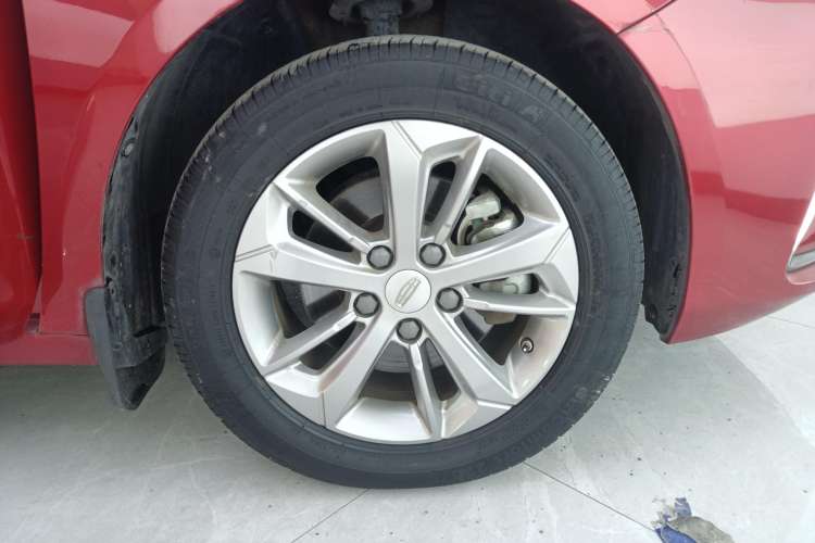 Used Geely Auto Emgrand GL 2020 1.4T CVT Luxury Model Right Rear Wheel Hub