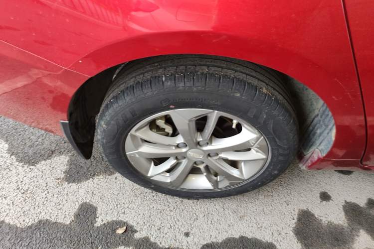 Used Geely Auto Emgrand GL 2020 1.4T CVT Luxury Model Right Rear Wheel Hub