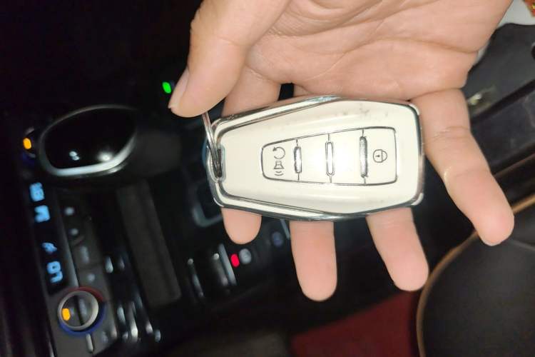 Used Geely Auto Emgrand GL 2020 1.4T CVT Luxury Model Vehicle Key