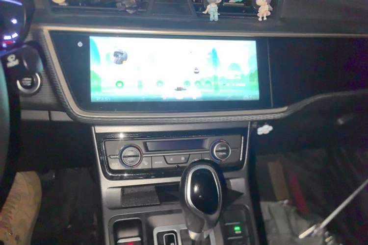 Used Geely Auto Emgrand GL 2020 1.4T CVT Luxury Edition Audio And AC Panel