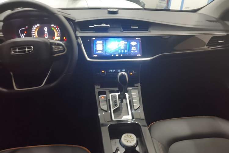 Used Geely Auto Emgrand GL 2020 1.4T CVT Luxury Model Audio And AC Panel
