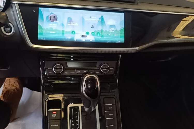 Used Geely Auto Emgrand GL 2020 1.4T CVT Luxury Model Audio And AC Panel