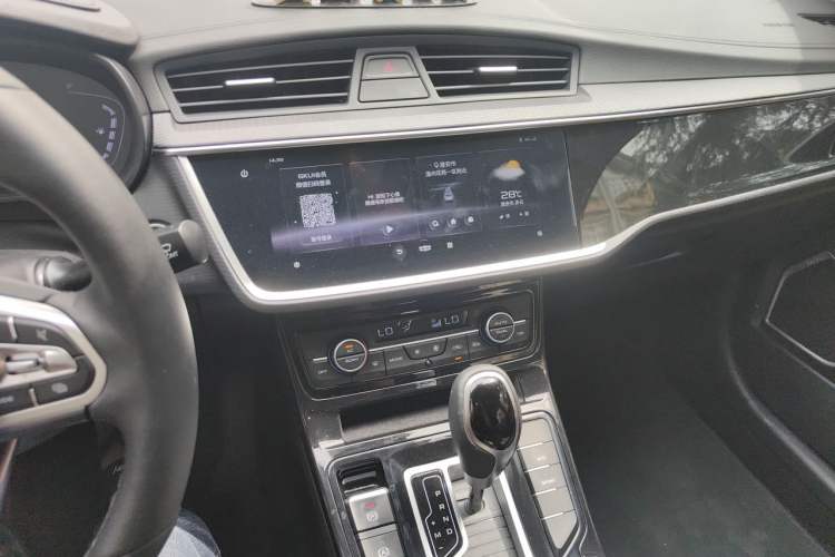 Used Geely Auto Emgrand GL 2020 1.4T CVT Luxury Model Audio And AC Panel