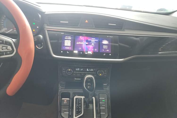 Used Geely Auto Emgrand GL 2020 1.4T CVT Luxury Edition Audio And AC Panel