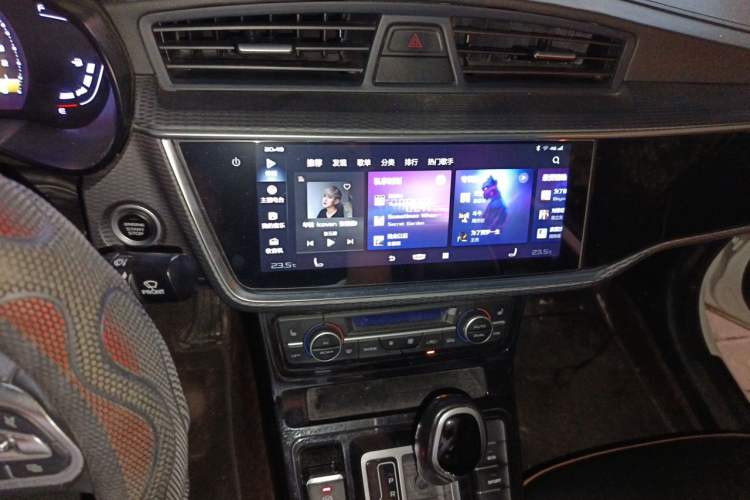 Used Geely Auto Emgrand GL 2020 1.4T CVT Luxury Edition Audio And AC Panel