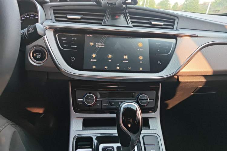 Used Geely Auto Emgrand GL 2020 1.4T CVT Asian Games Edition Audio And AC Panel